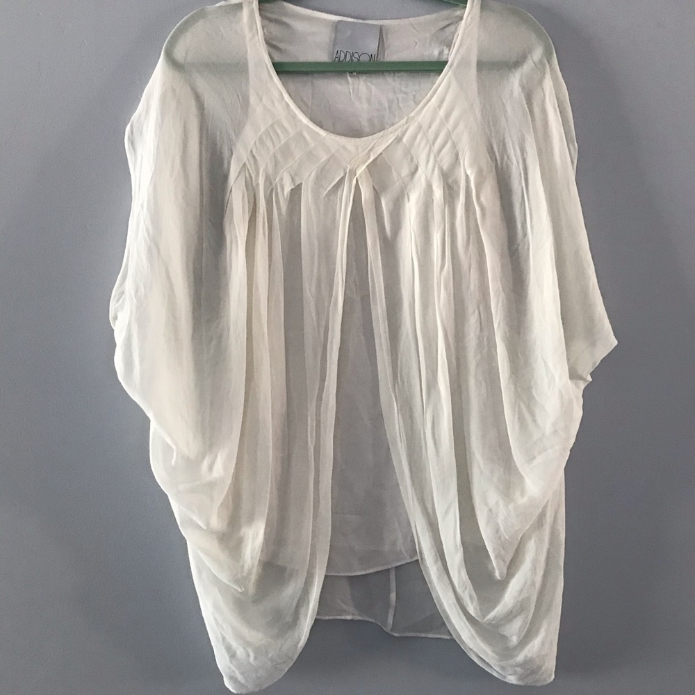 Addison white sheet top